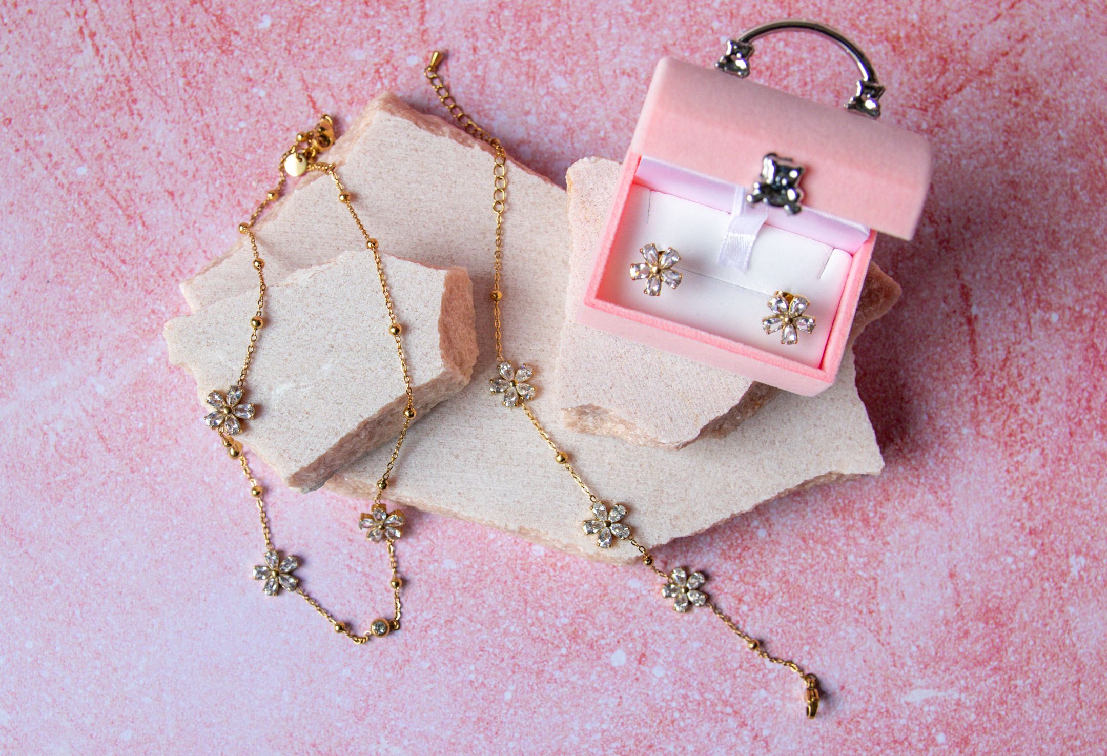 Collier, Bracelet et Boucles d'Oreilles